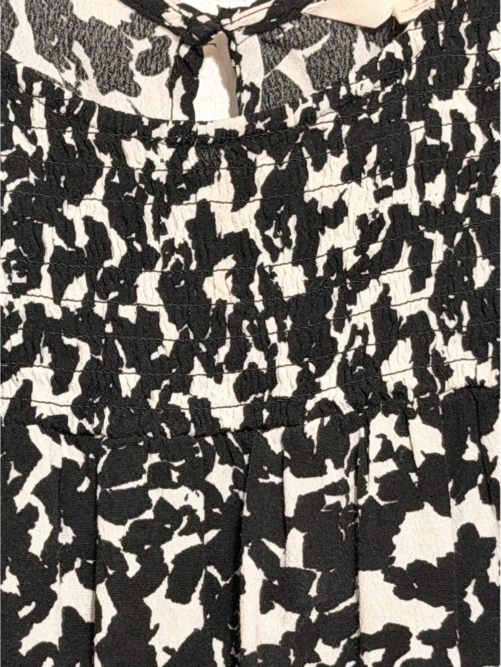 Terra Sky Women's 3X Black and White Patterned Rayon Blouse - Picture 3 of 7